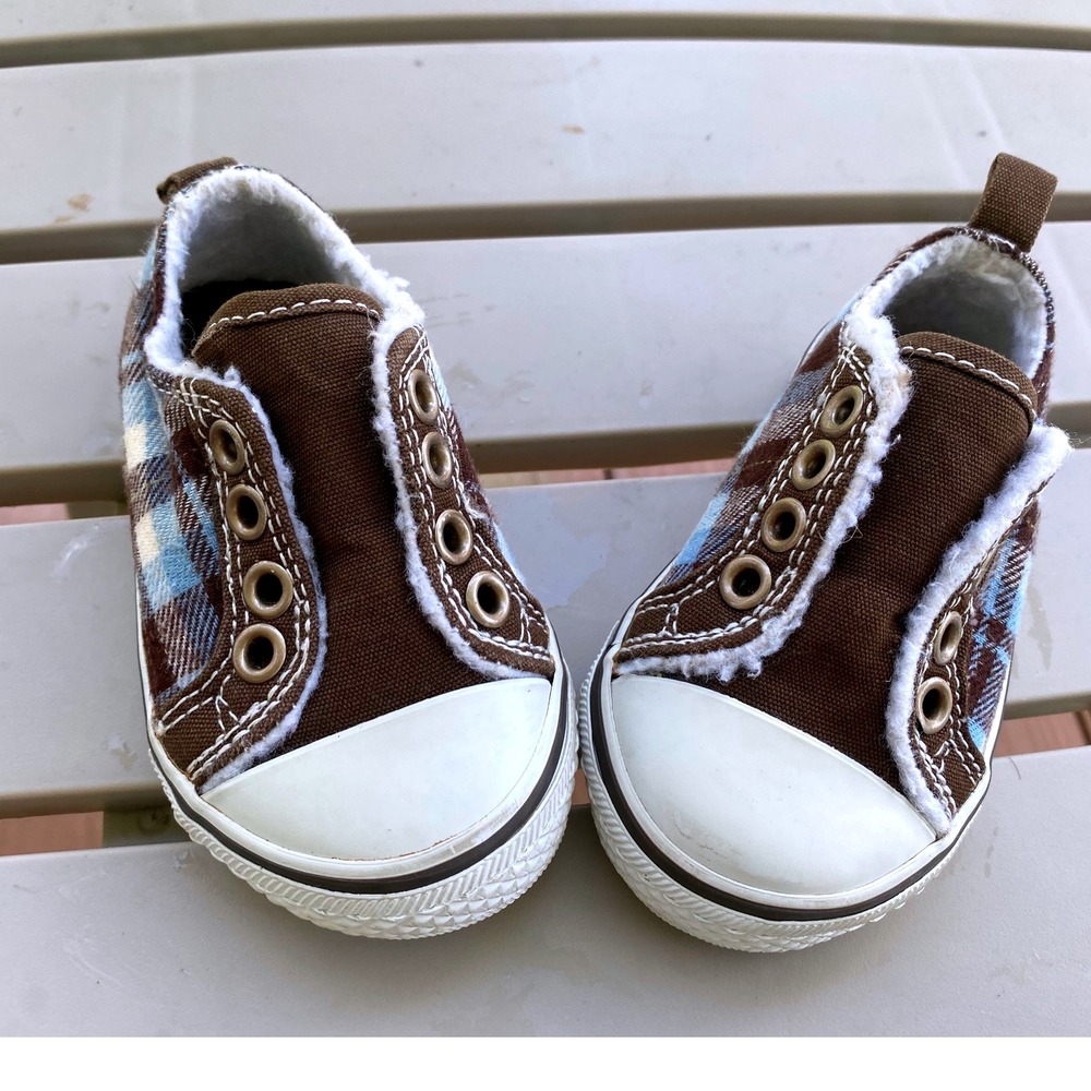 Crazy 8 Plaid Sneakers Slip On Faux Fur‎ Lined Toddler Shoes Size 4
